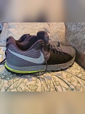 Nike Zoom Wildhorse 4 Trail Running Shoes - Women's 9.5 Grey